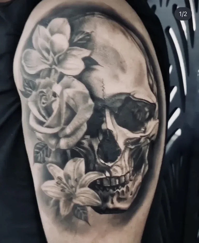 ARXE Piercing et tatouage 3 768x937