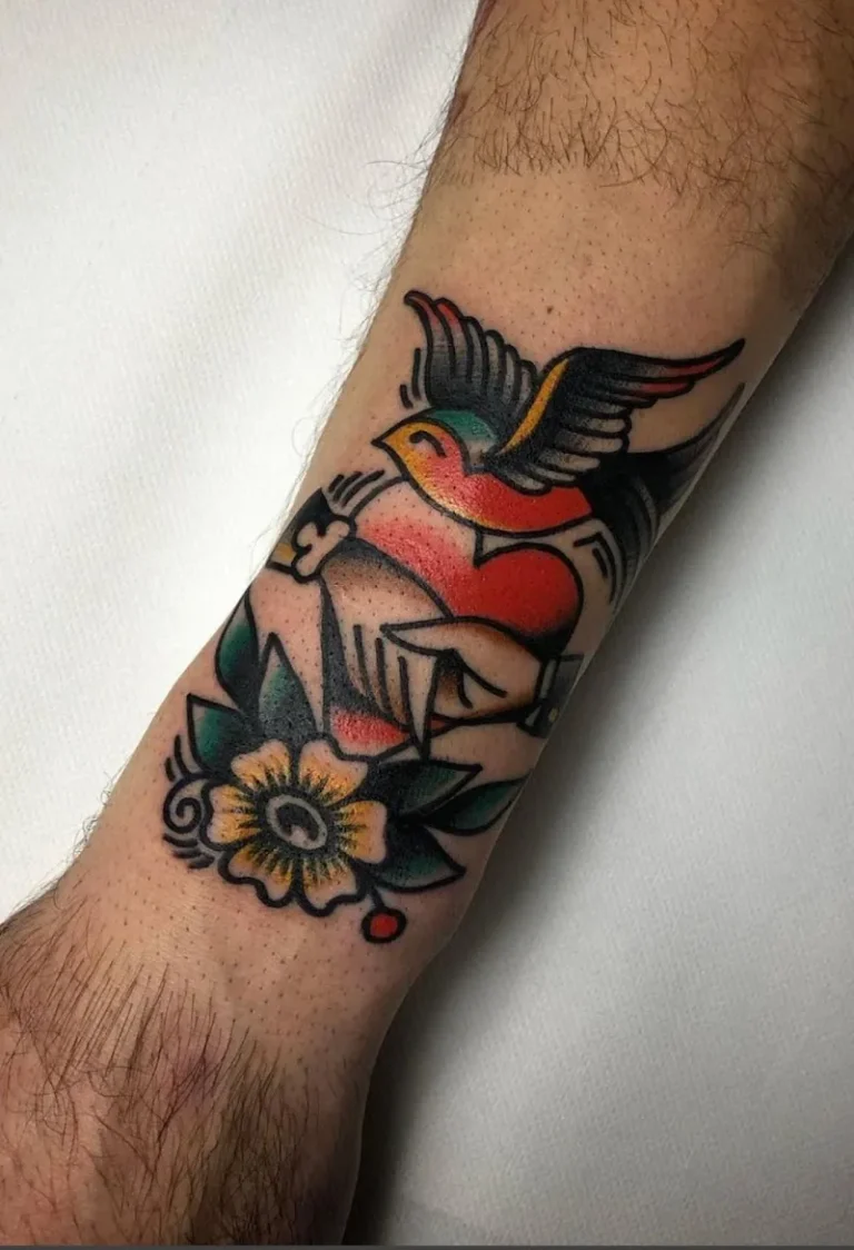 ARXE Piercing et tatouage 9 768x1124