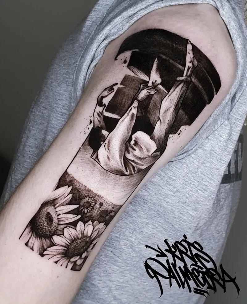 Galerie de tatouages 77 Deux Mains
