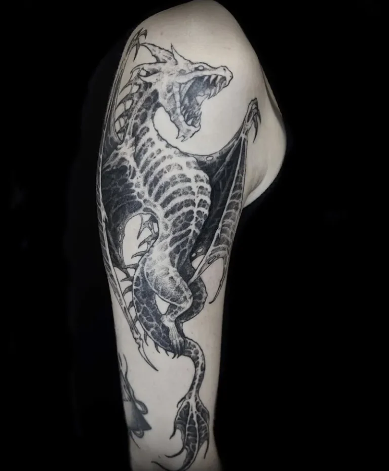 Freaky Family Tattoo   Piercing 9 768x931