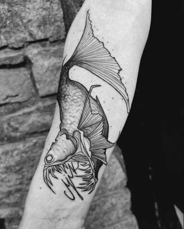 L Art au Gant Tattoo Piercing shop 8 768x957