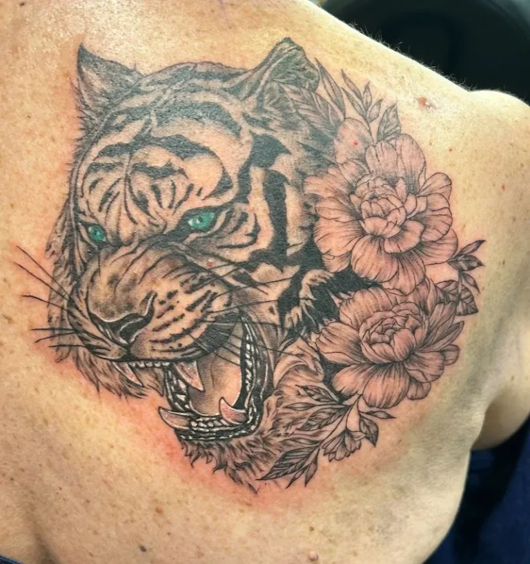 Lolo Tattoo 1 768x817