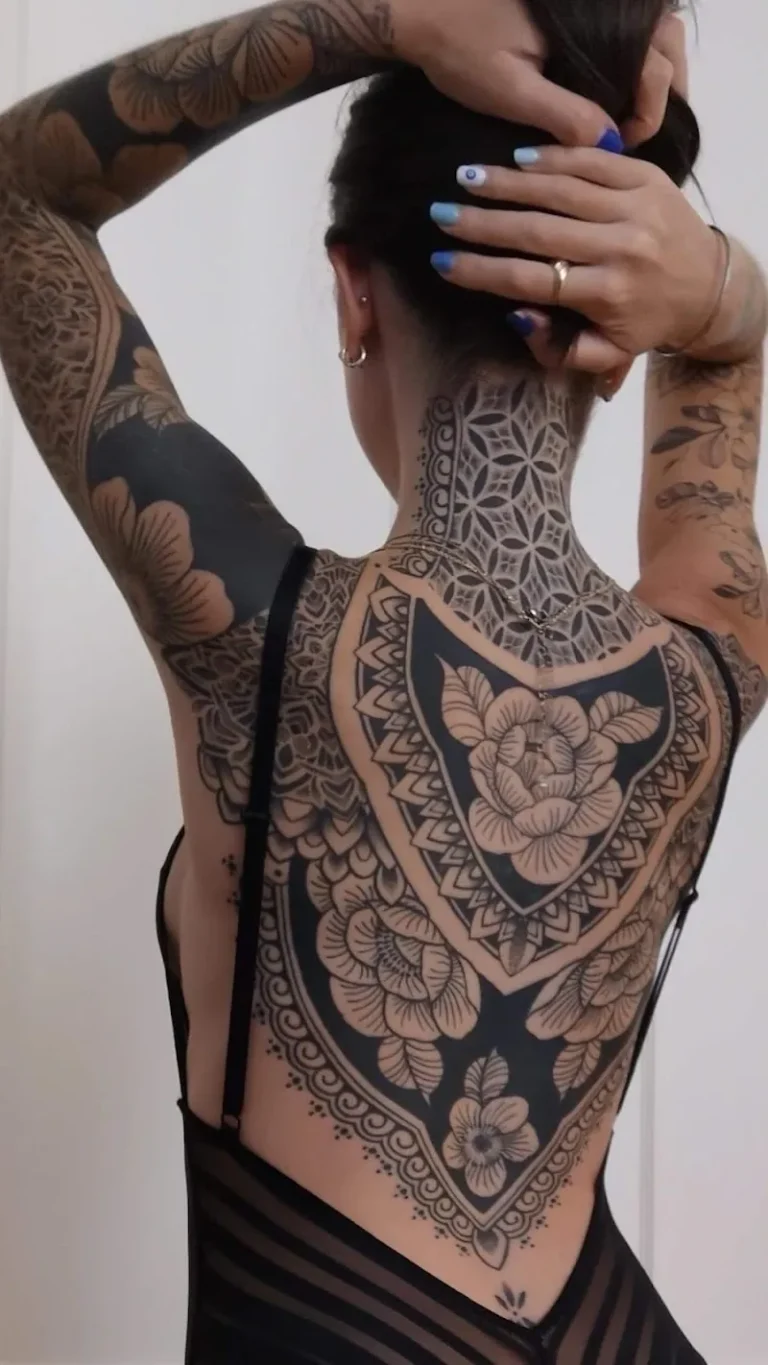 PRISME TATTOO MARSEILLE   salon de tatouage et desthetique 4 768x1365