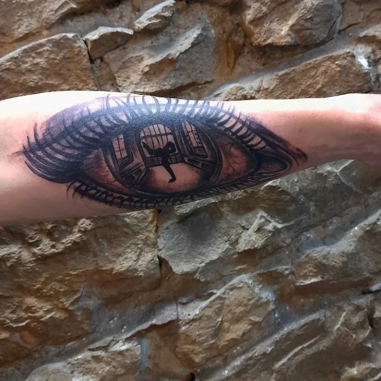 Pick Tattoo Studio 9 768x768