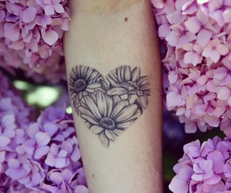 Valou Tatou   shop prive Tatouage  Piercing 8 768x644