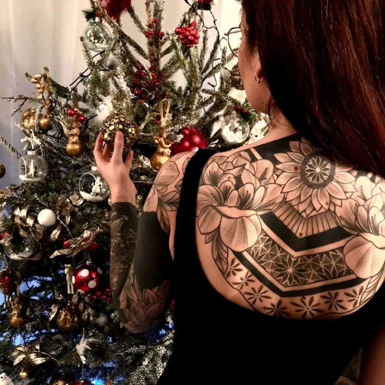 Warner Tattoo Shop 9 768x768