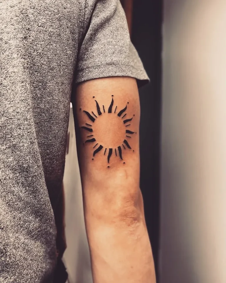 AlexV Tattoo THE TATTOO SHOP 9 768x960