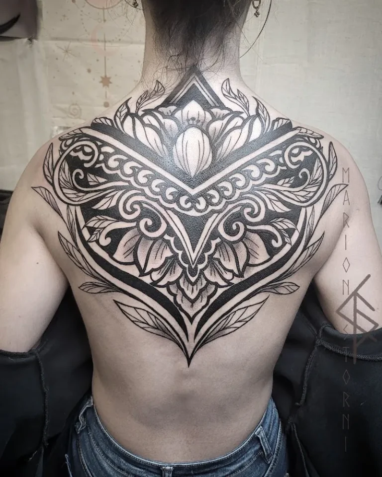 Amazink tattoo piercing 2 768x960
