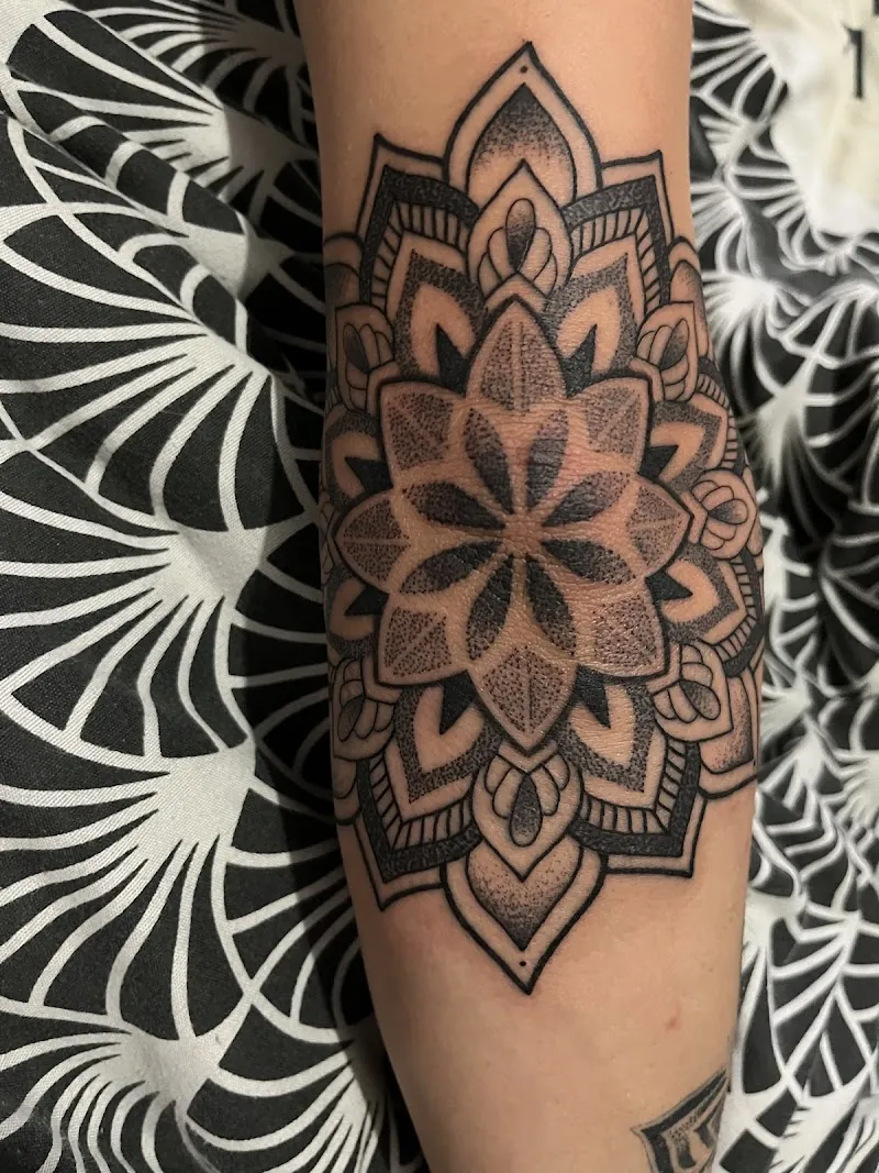 Amh Tattoo