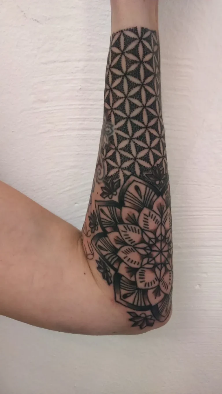 Apache Tattoo and Bodypiercing Isa 3 768x1365