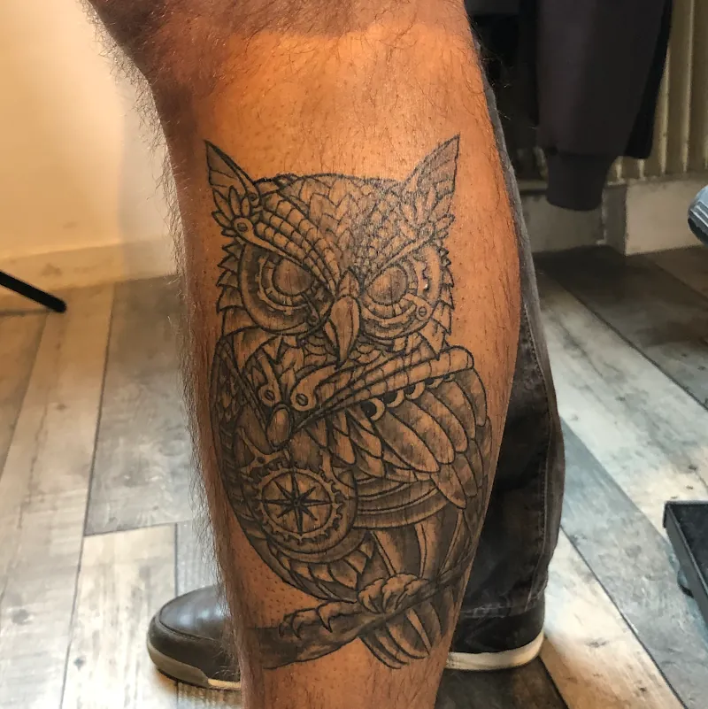 Galerie de tatouages 16 Artefact Custom Tattoo