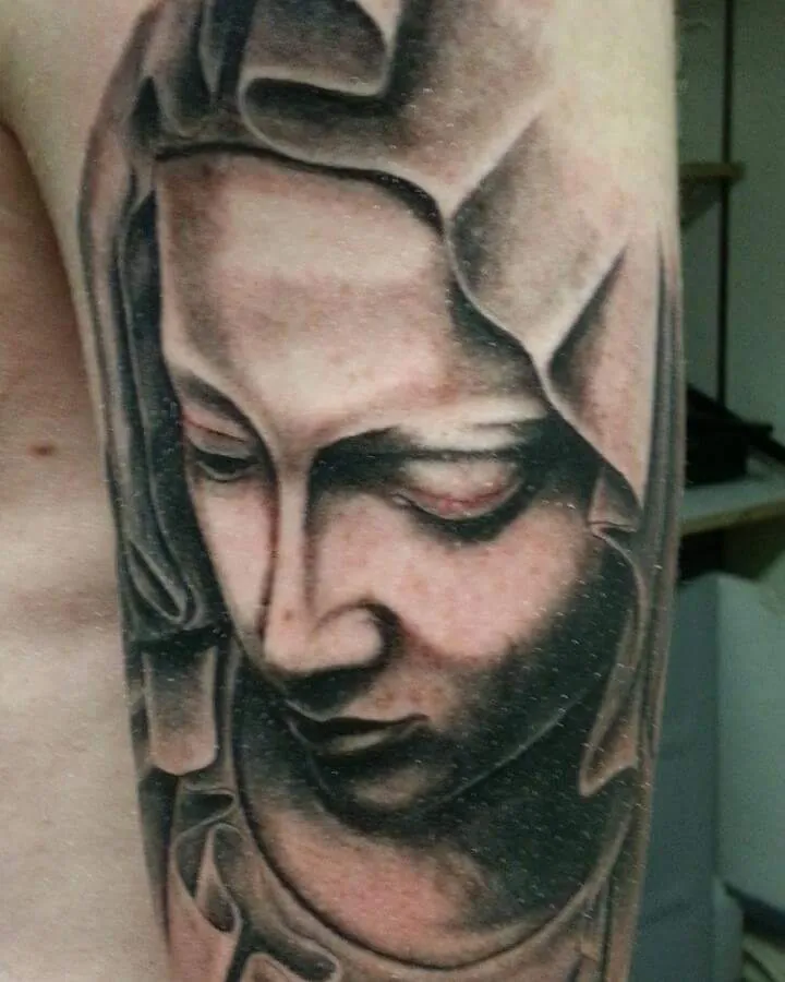 Galerie de tatouages 5 Black Diamond Tattoo