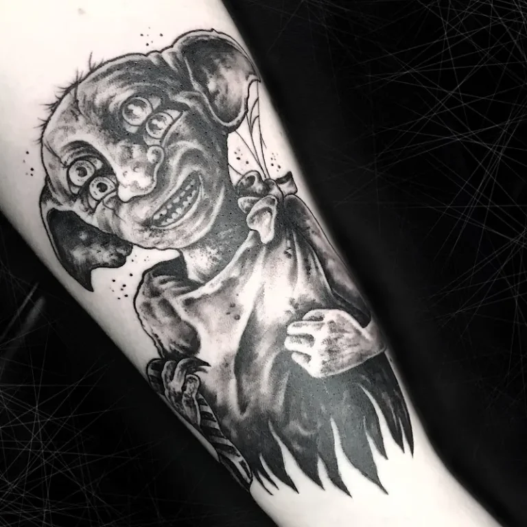 Barbe Noire Tattooer 2 768x768
