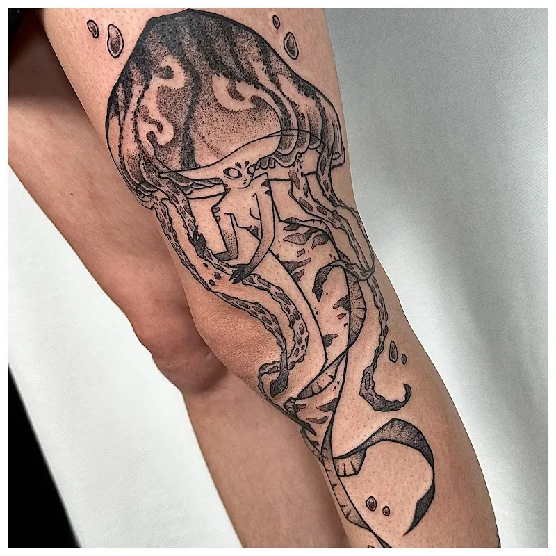 Galerie de tatouages 98 Bleu Carbone