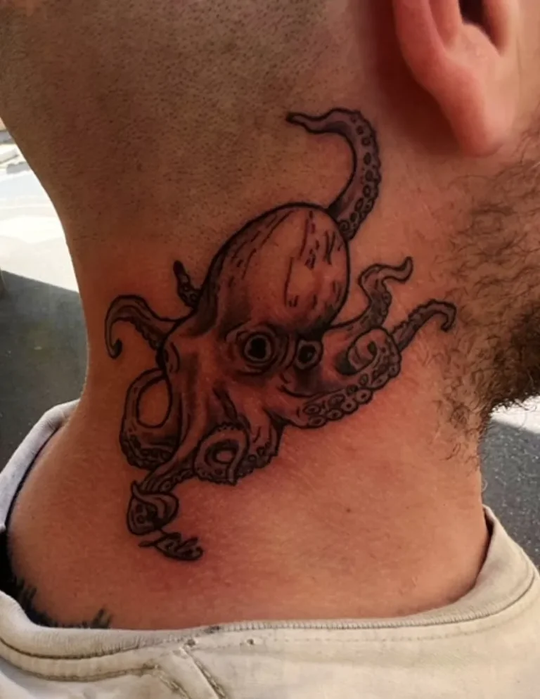 Caladart Tattoo Piercing 6 768x994