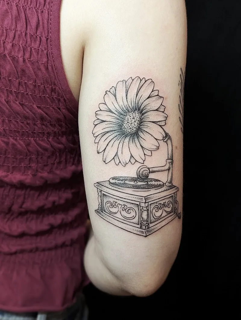 Galerie de tatouages 83 Cévelyne