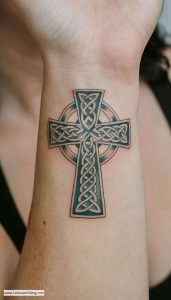 Nœud celtique tatoué_2