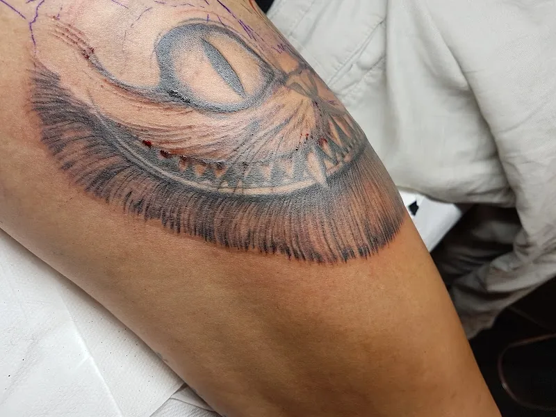 Galerie de tatouages 85 Dermographe Corporation