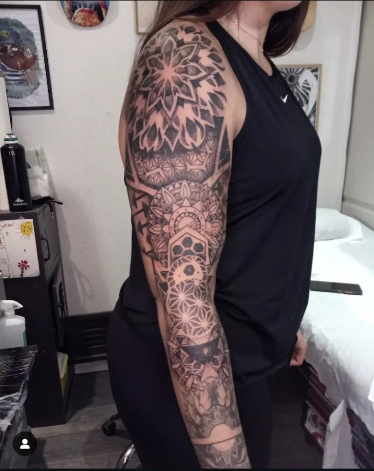 EDGE BODYART 6 768x967