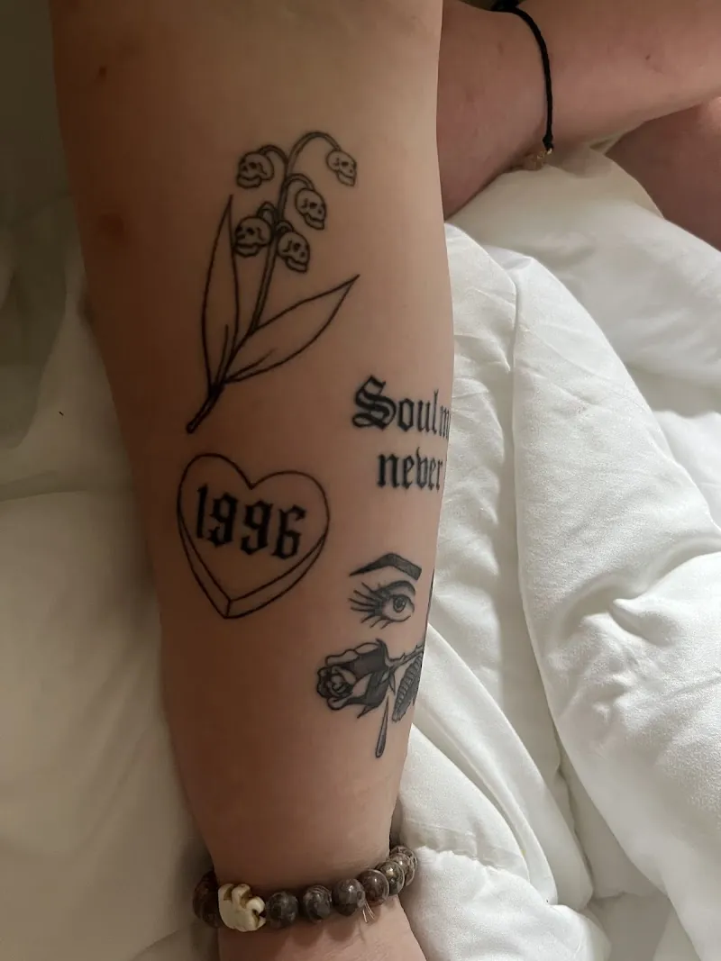Galerie de tatouages 30 Ellipsis