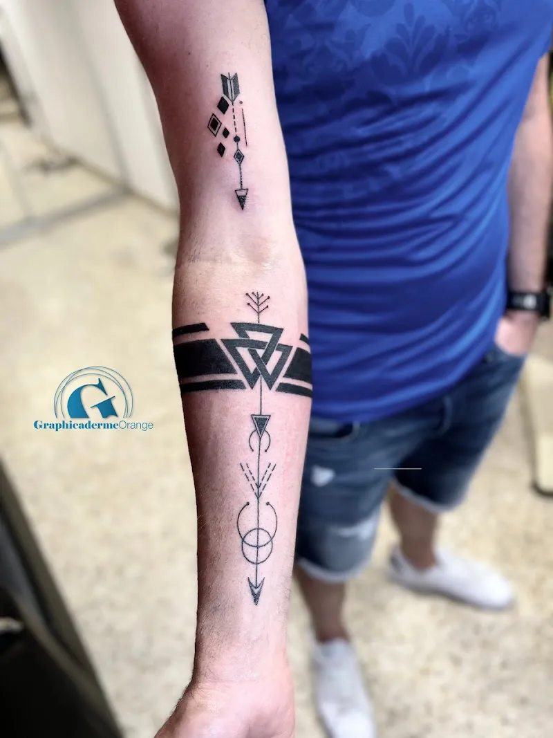 Galerie de tatouages 24 Graphicaderme Orange