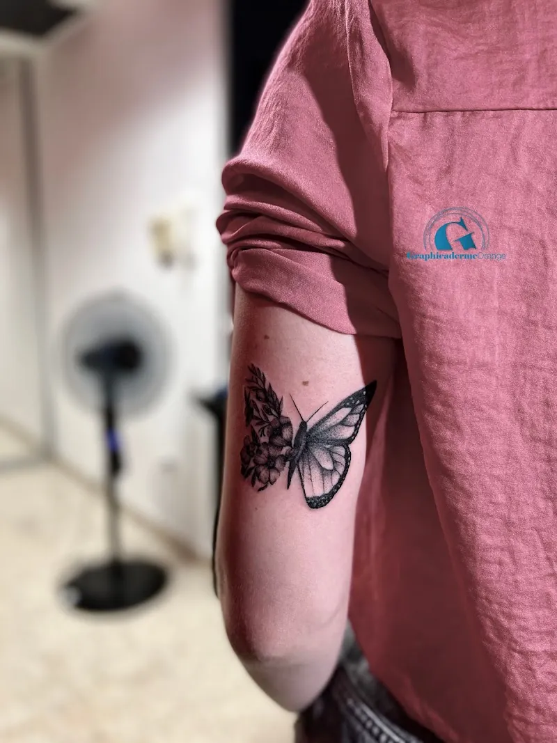 Galerie de tatouages 19 Graphicaderme Orange