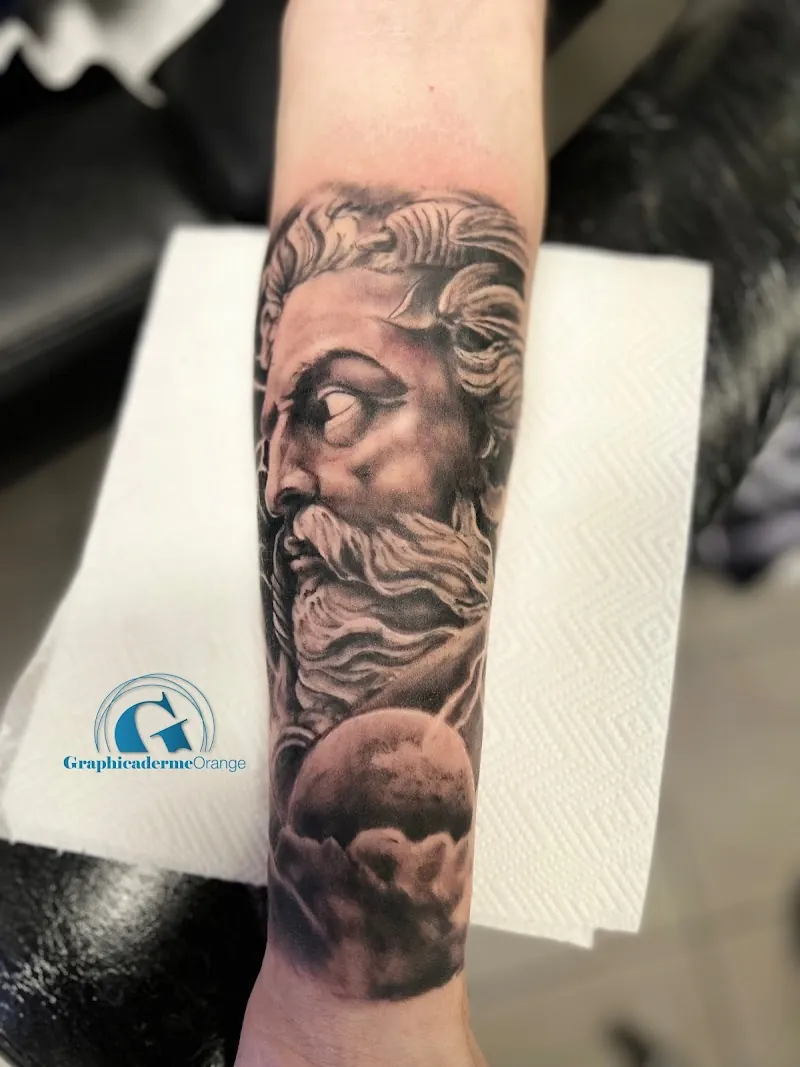 Galerie de tatouages 18 Graphicaderme Orange