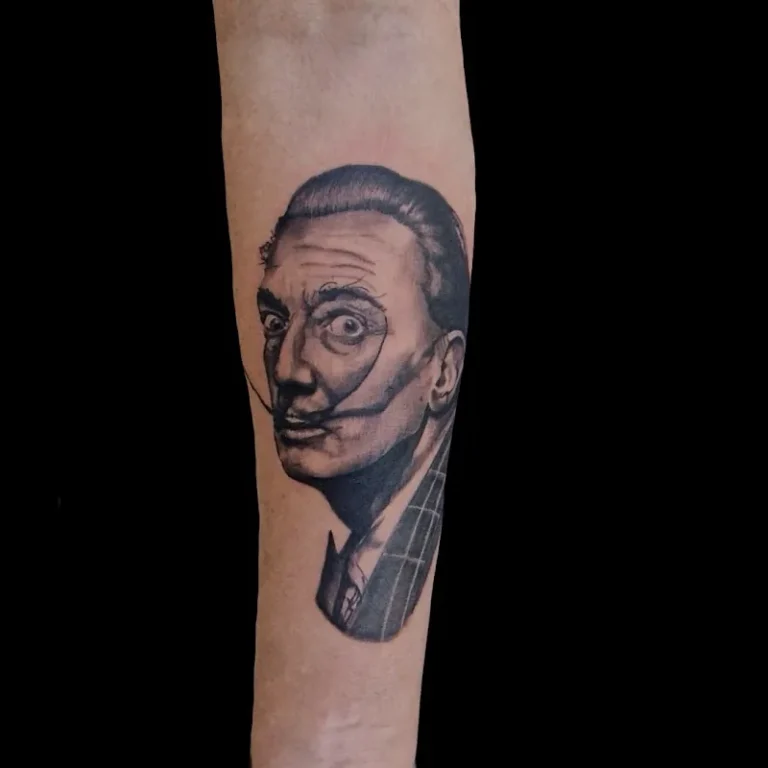 Graphicaderme Tattoo Republique  Tatouage et Piercing a Avignon 1 768x768