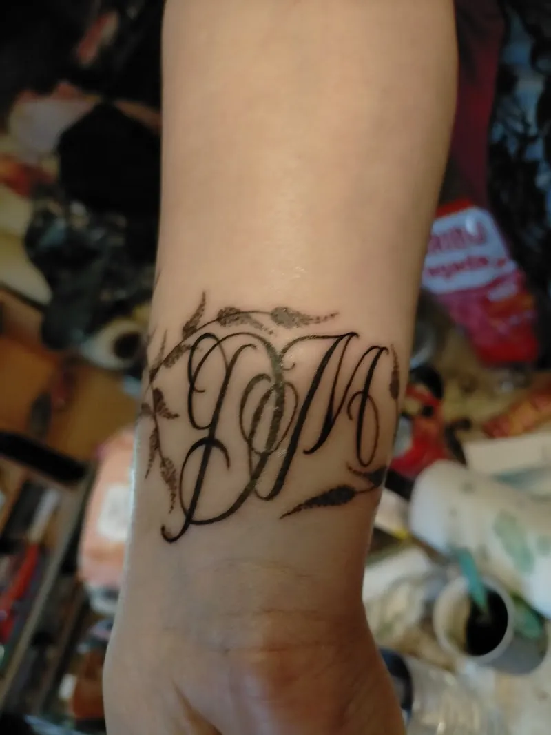 Galerie de tatouages 72 Ink Tattoo Studio