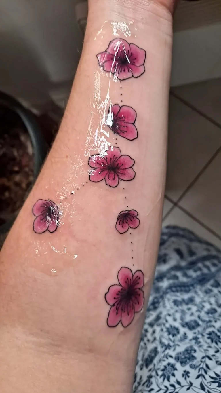 INSIDE TATTOO Salon de Tatouage a Rouen 9 768x1365