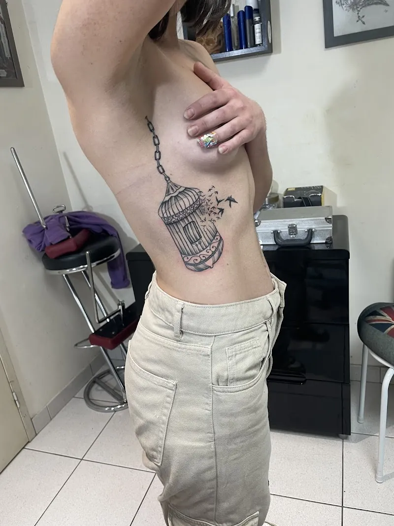 Galerie de tatouages 82 Idée Noire Tattoo