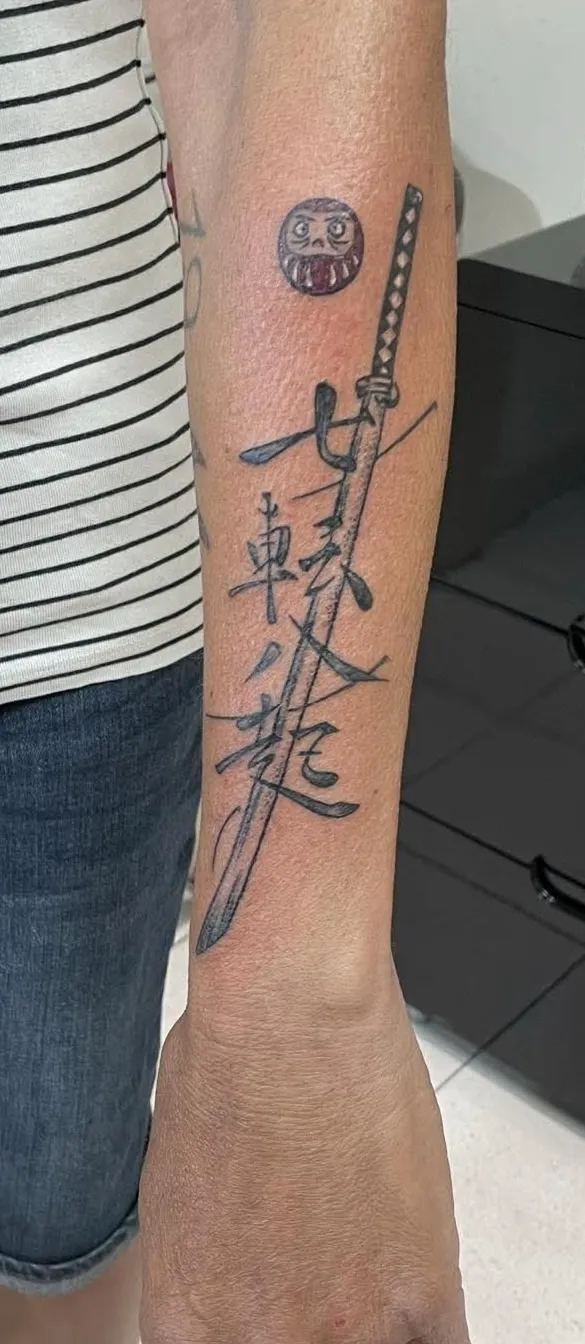 Galerie de tatouages 75 Idée Noire Tattoo