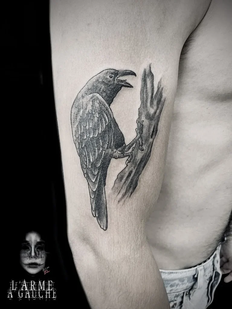 LARME A GAUCHE TATTOO STUDIO 5 768x1025