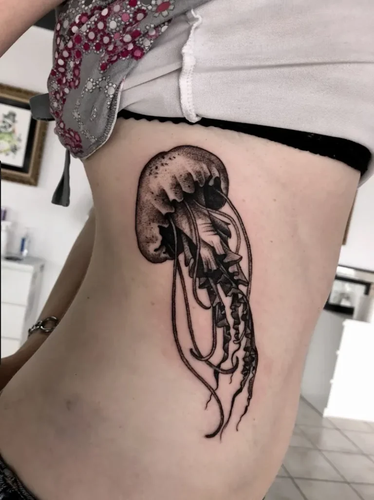 La Dent Bleue Tattoo 10 768x1025
