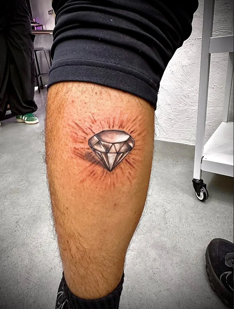 Galerie de tatouages 85 La Voile Noire