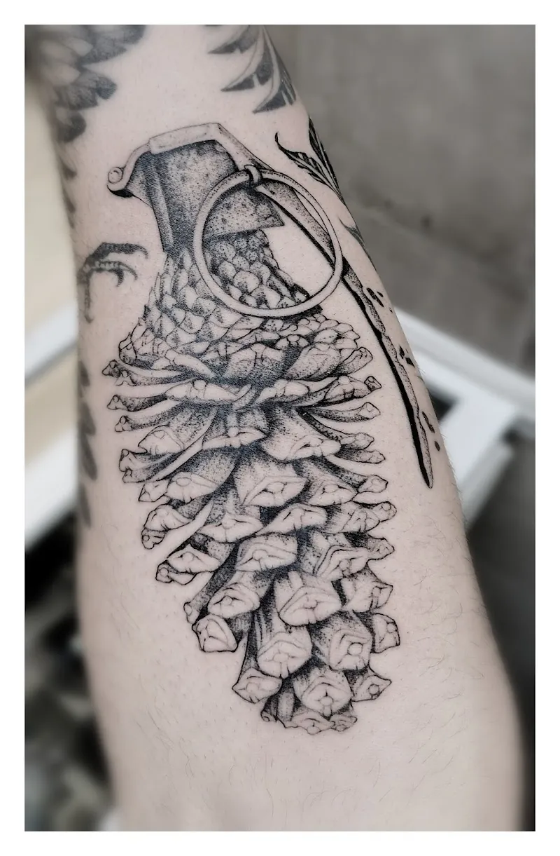 Galerie de tatouages 50 Laura Volf