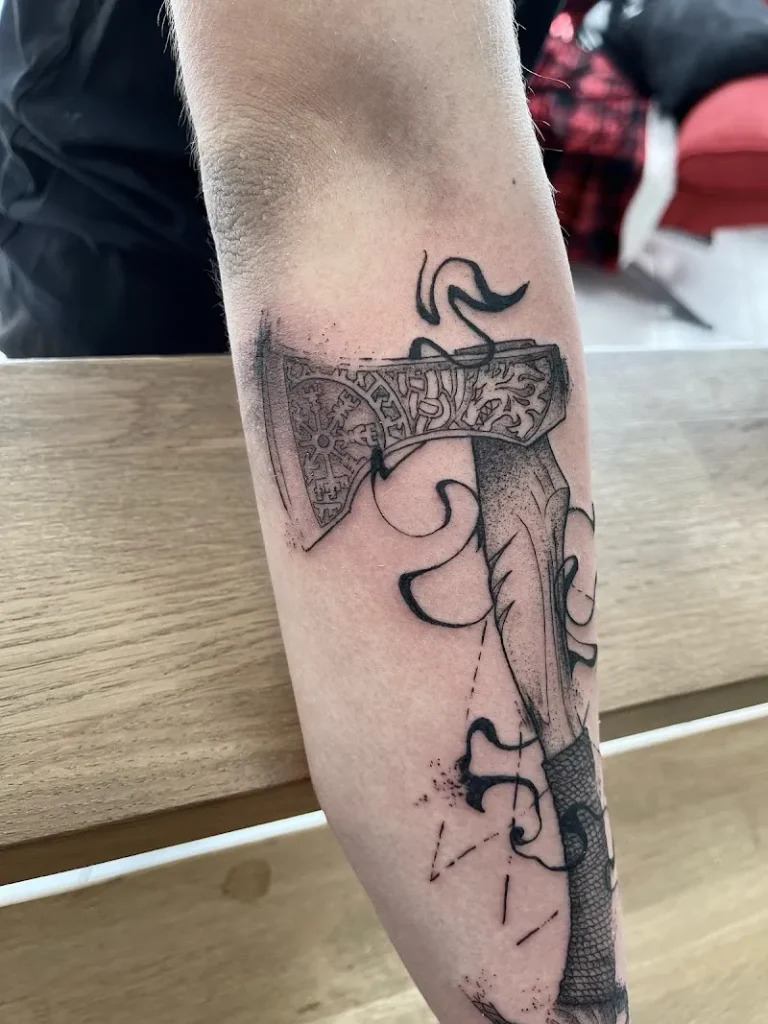 Le Bocal Tattoo Shop 10 768x1024