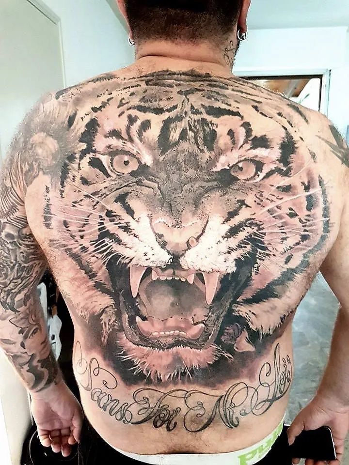 Galerie de tatouages 87 Le Perce Muraille