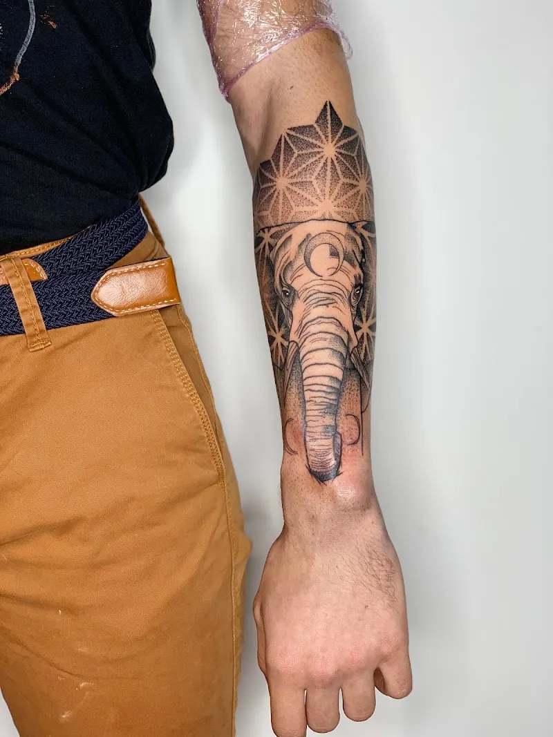 Galerie de tatouages 100 Le Shop Tattoo