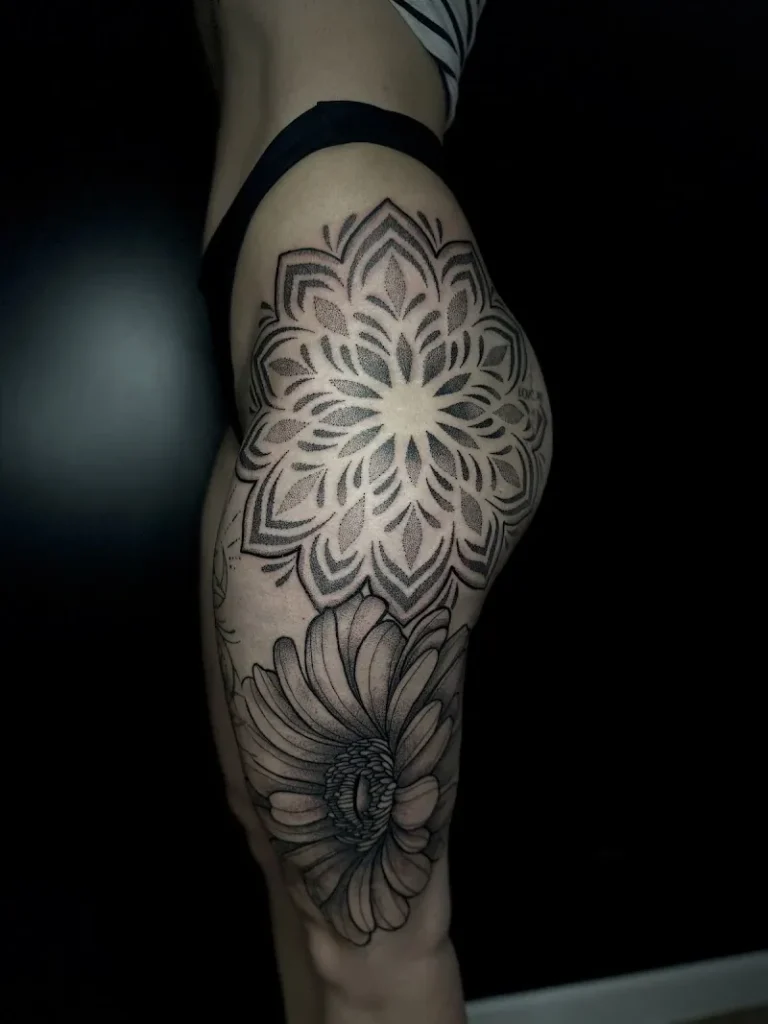 Le local Tattoo Shop 3 768x1024