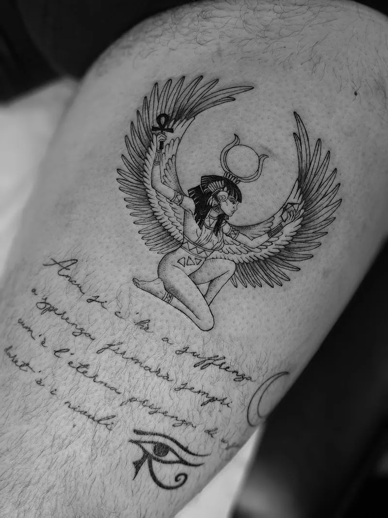 Galerie de tatouages 58 Le Petit Studio