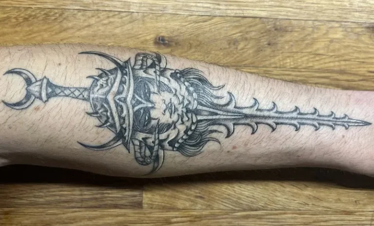 Maison Python   Tatouage Paris 2 768x465