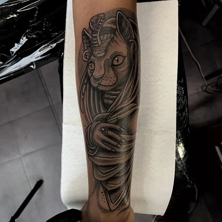Mitch tattoo   London Touch tattoo workshop LES ANGLES 30133 ☎️ 06.59.59.24.74 3 768x768