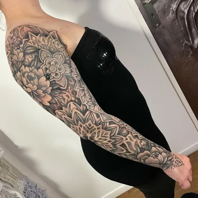 Mitch tattoo   London Touch tattoo workshop LES ANGLES 30133 ☎️ 06.59.59.24.74 5 768x768