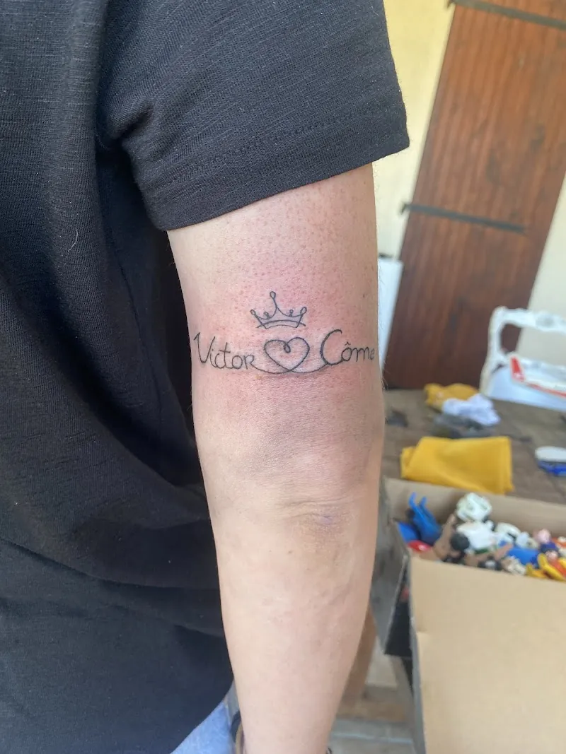 Galerie de tatouages 82 Nik Ink Black Tattoo