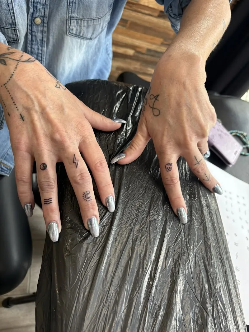 Galerie de tatouages 98 Peau D'Art