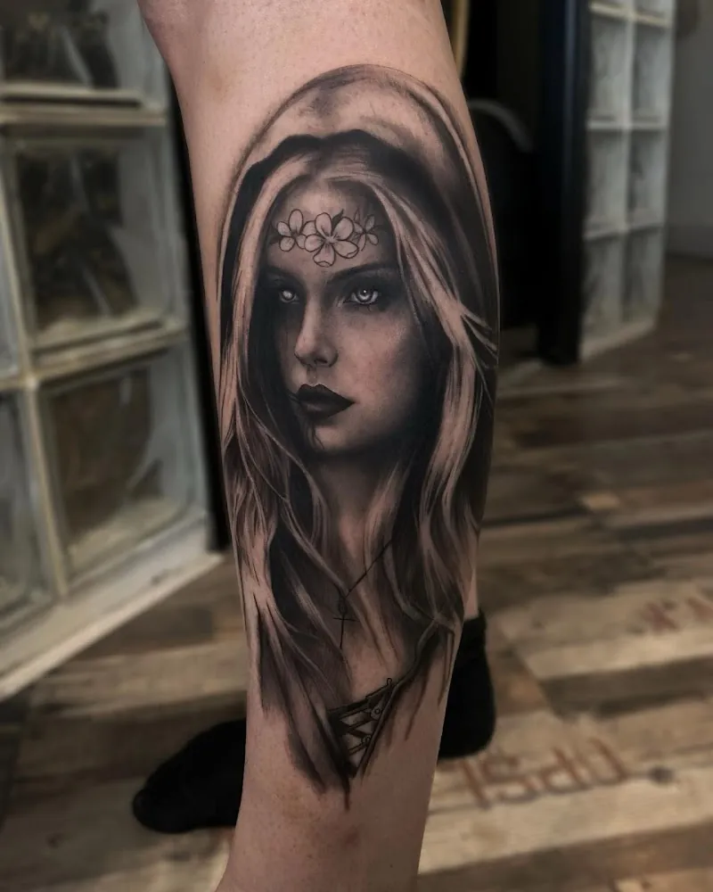 Galerie de tatouages 84 Revolution Tattoo Orvault