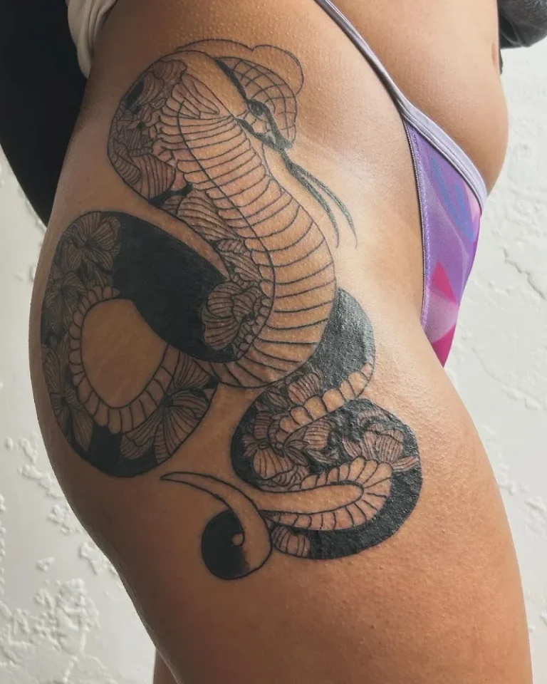 Shop 221 Tattoo Piercing 6 768x960
