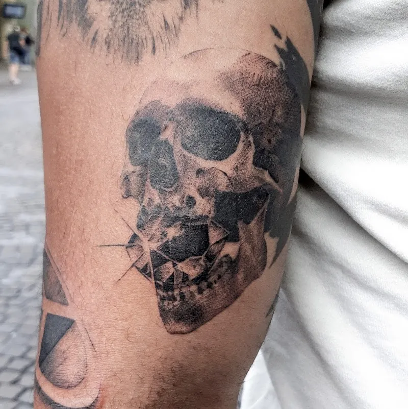 Showtime Tattoo Berger