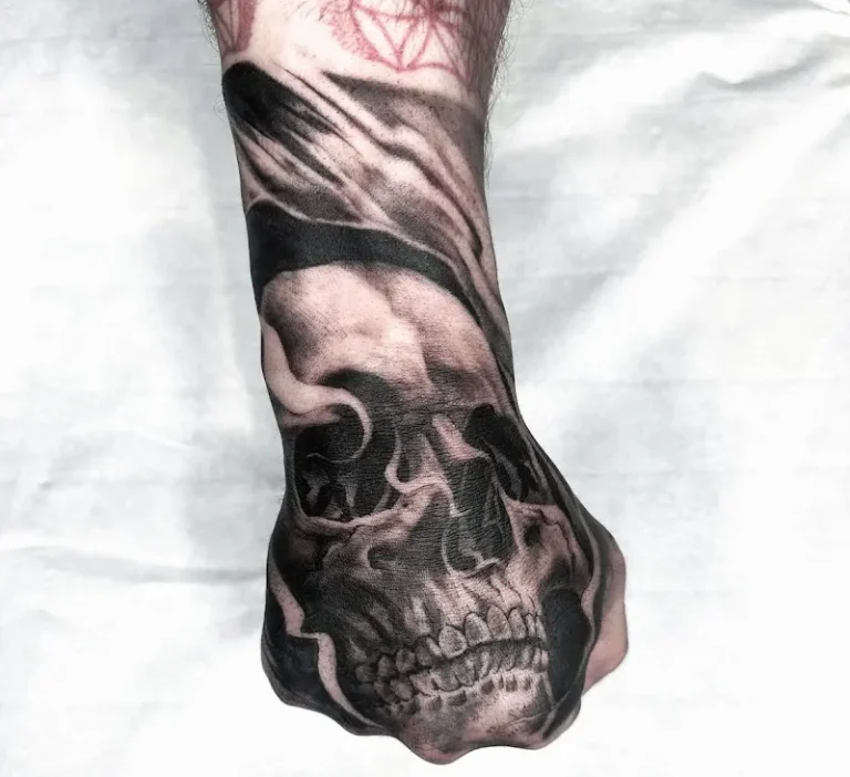 Sir Daemon Tattoo Shop 6 768x702